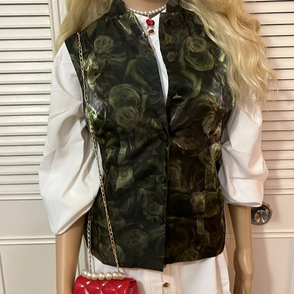 Blanc De Chine Vest - Picture 13 of 17